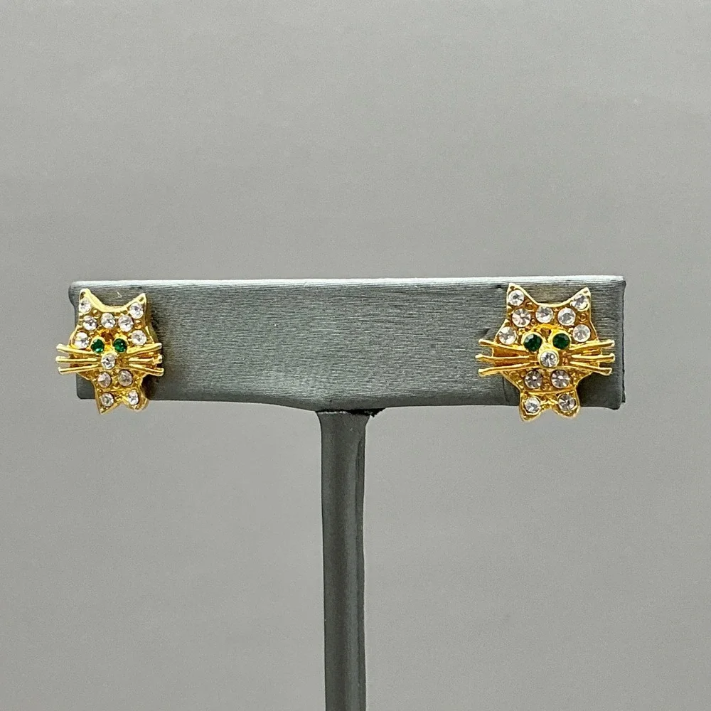 Earrings Women Gold Tone Rhinestone Green Eye Cat Kitten Stud Pierced 0.5 Inch